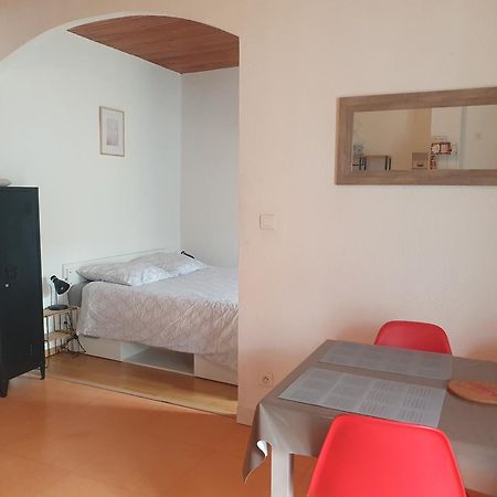 Appartement Meuble Centre Ville 니옹 외부 사진
